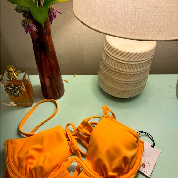 ORANGE HALTER SWIMMIE TOP - Picture 3 of 4